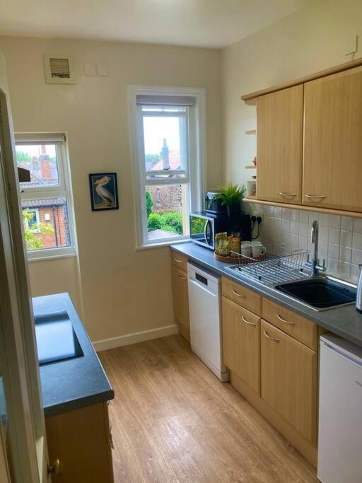 Spacious & Bright 3 Bed Harrogate Apartment Экстерьер фото