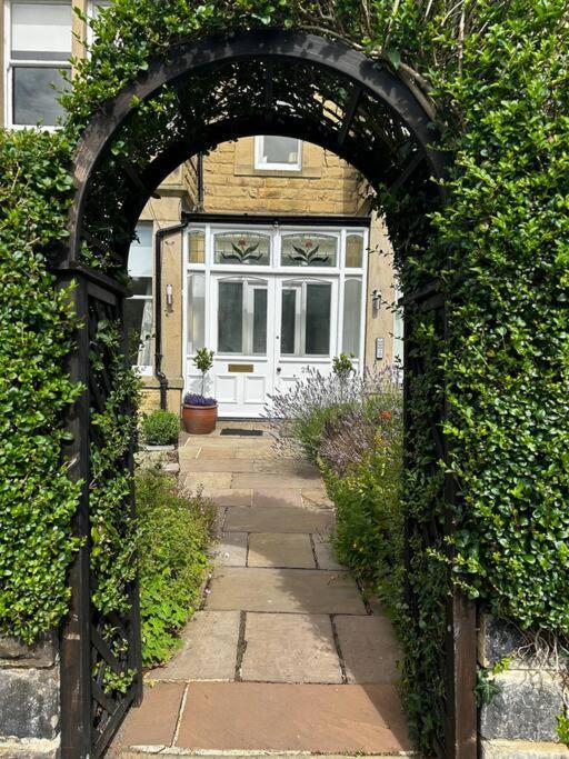 Spacious & Bright 3 Bed Harrogate Apartment Экстерьер фото