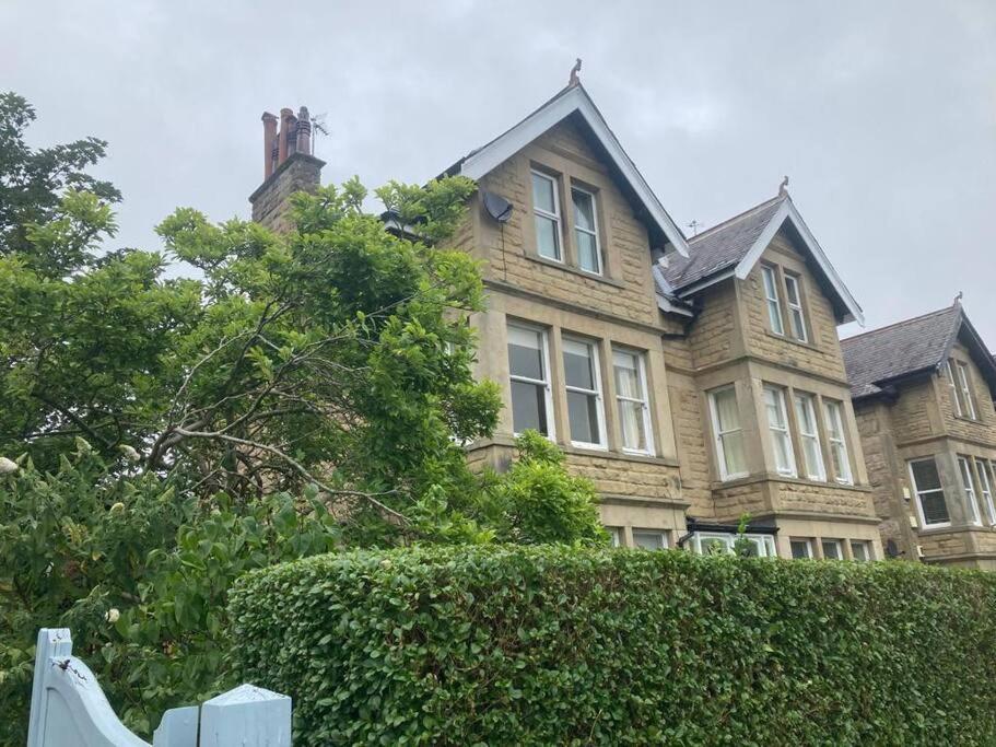 Spacious & Bright 3 Bed Harrogate Apartment Экстерьер фото